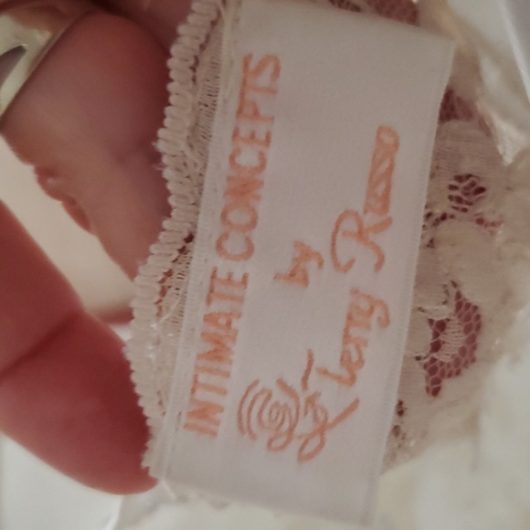 Intimate Concepts Off White satin nightie - Picture 4 of 9